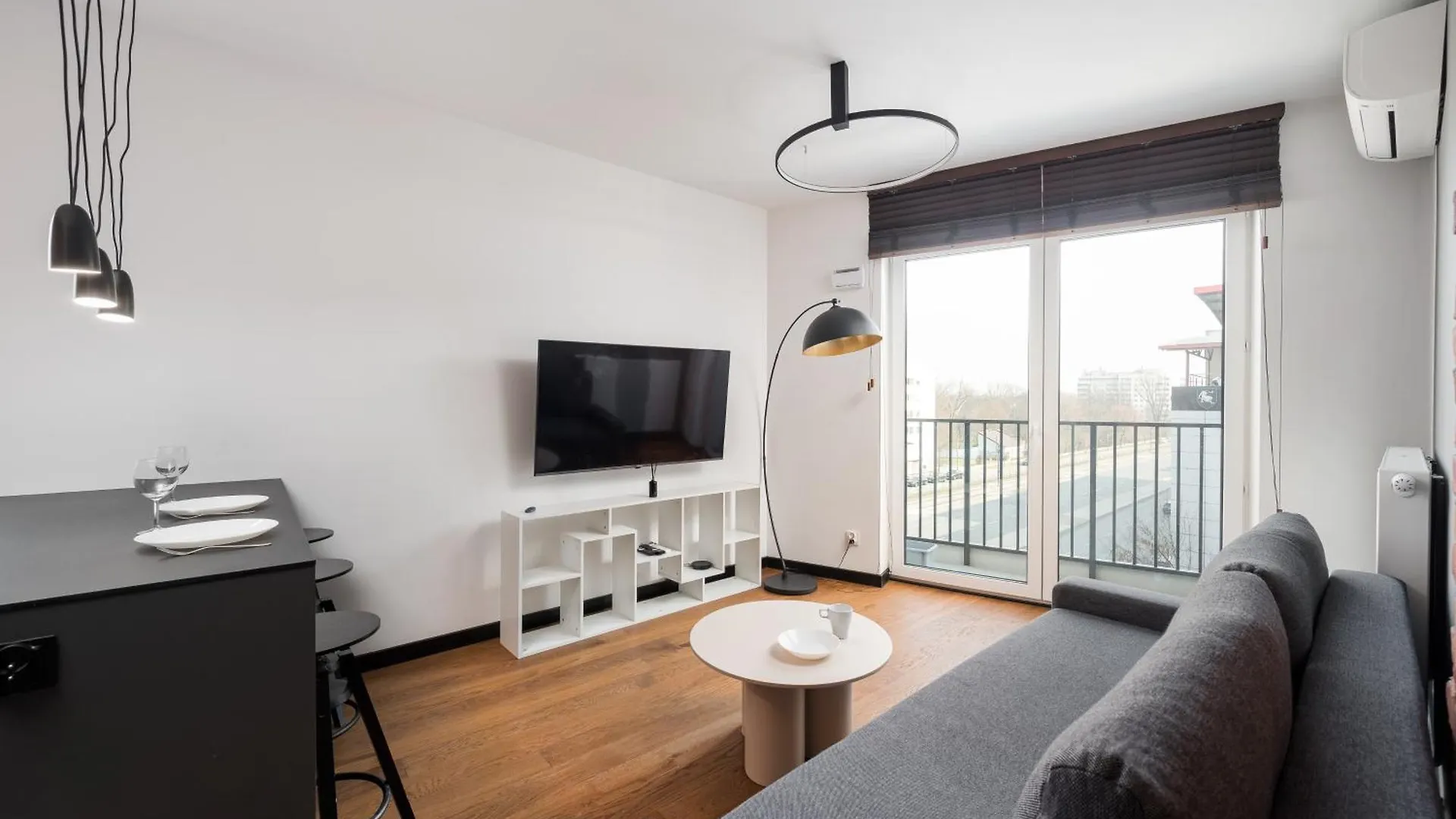 Praga Grochowska Unique Apartment Βαρσοβία 0*,  Πολωνία